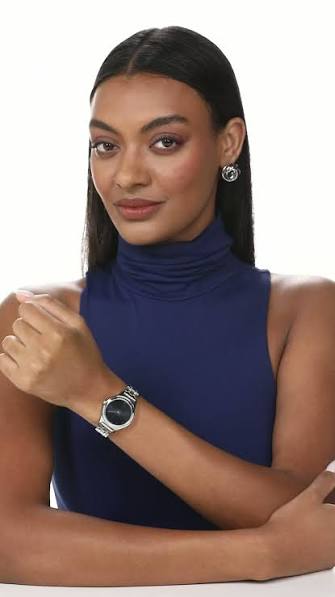 Fastrack Stunners Black Dial Metal Strap Watch for Girls 6152SM06