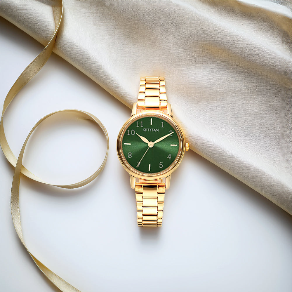 Titan Karishma Green Dial Analog Stainless Steel Strap watch for Women 2678YM01