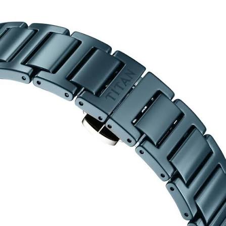 Titan Edge Ceramic Blue Dial Analog Ceramic Strap watch for Men 1696QC03