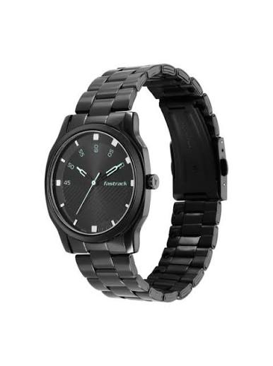 Fastrack Stunners Quartz Analog Black Dial Stainless Steel Strap Watch for Guys 3255NM02